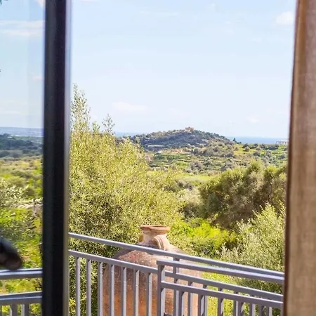 Nicuzza House With Panoramic Infinity Pool Villa *