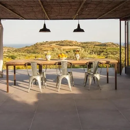Villa Nicuzza House With Panoramic Infinity Pool