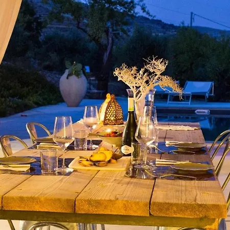Villa Nicuzza House With Panoramic Infinity Pool Avola